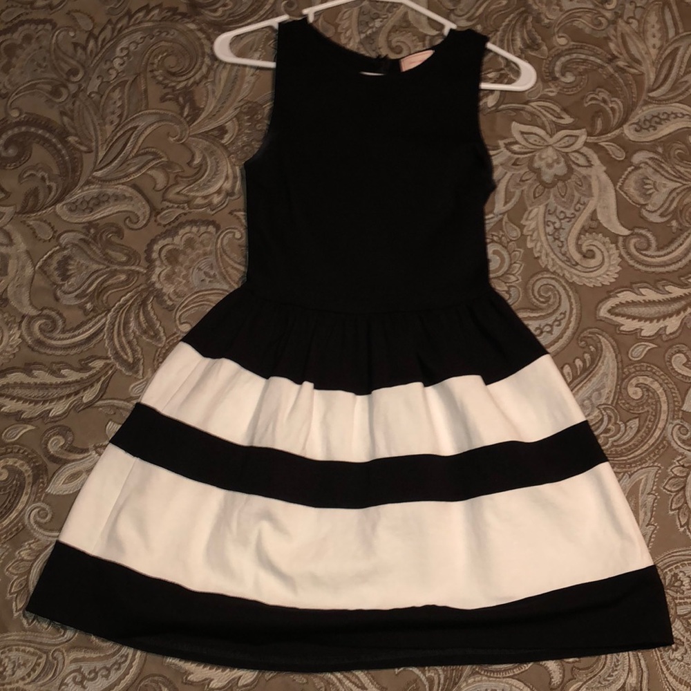 Women’s/juniors dress
